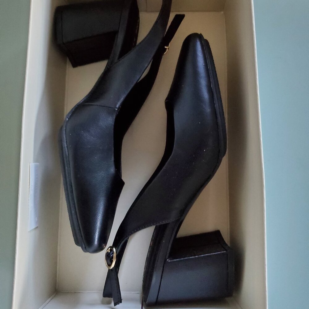 Slingback Pump